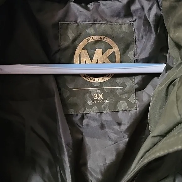 Michael Kors Olive Puffer Jacket with Faux Fur Trim - Picture 2 of 9